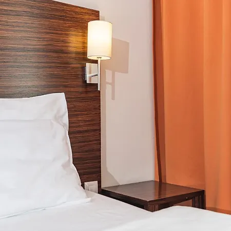 Euro Hotel 4*