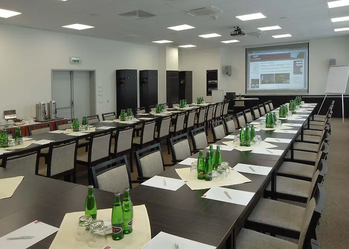Hotell Euro 4*